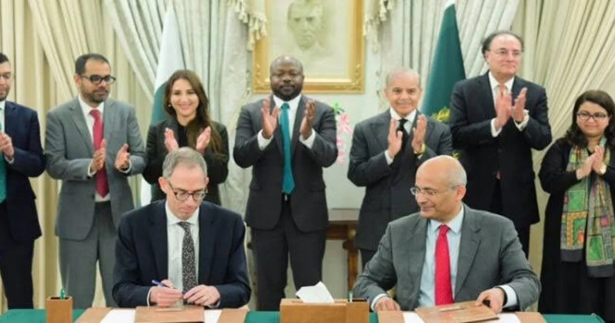 پاکستان اور گوگل میں ایم او یو سائن، طلبا کیلیے مفت اے آئی جیمینائی پلس اور سرٹیفکیٹس